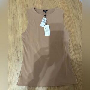 Tan Nude Body Contour High Compression Crew Neck Tank Small NWT